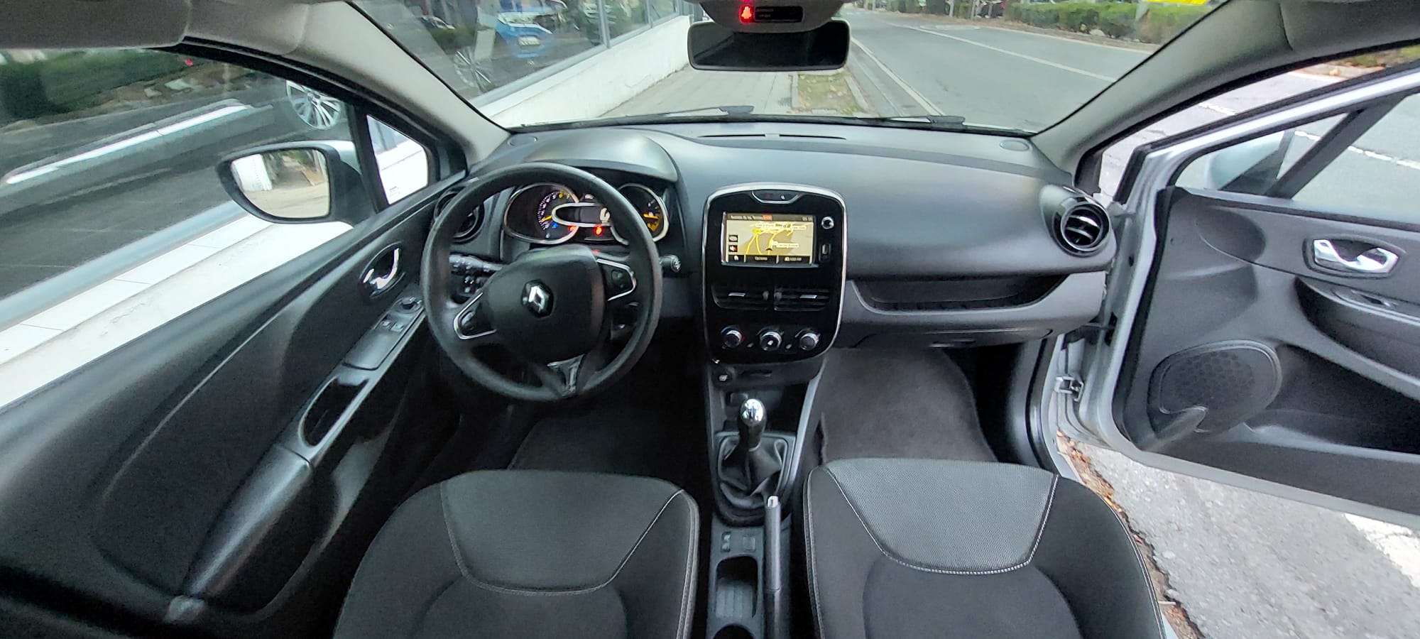 Renault Clio 0.9 TCE 90CV foto 13